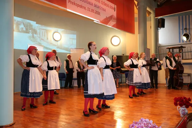cesi naslovna