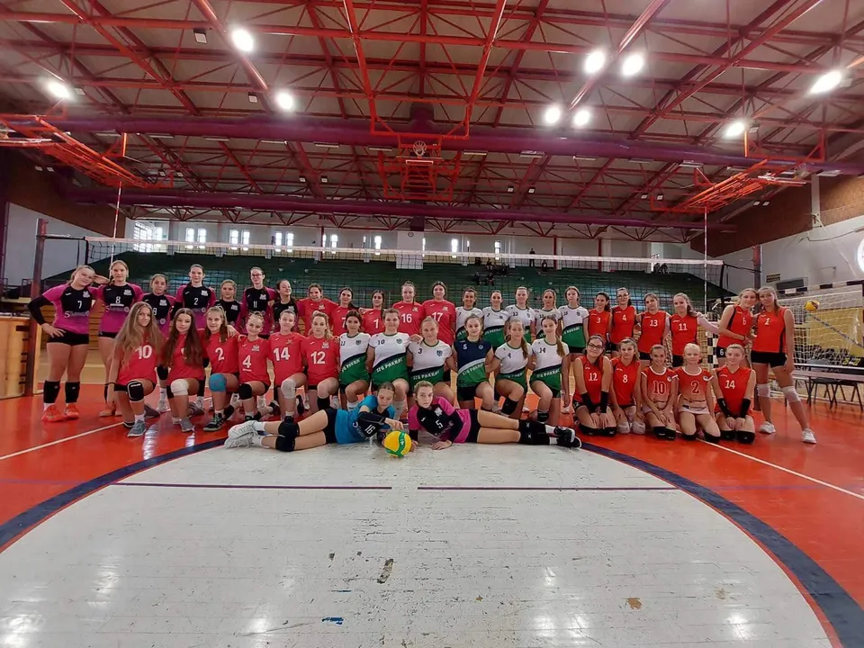 Fotografija uz članak „PREDSEZONA ŽOK VOLLEY LIPA Turnirskim pobjedama nagovijestile dobru sezonu“