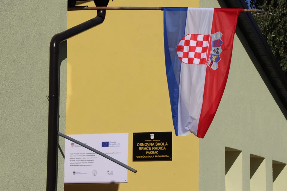 Fotografija uz članak „PRVI DAN ŠKOLE Za 83 prvašića otkucali vrtićki dani“