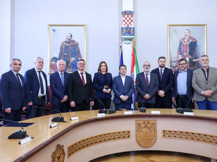 cvor pozega0021