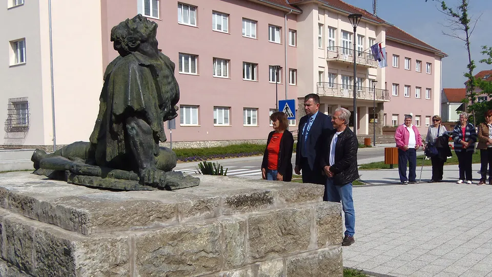 Fotografija uz članak „ANTIFAŠISTI OBILJEŽILI DAN EUROPE I POBJEDE NAD FAŠIZMOM Ideja antifašizma mora se braniti i obraniti“