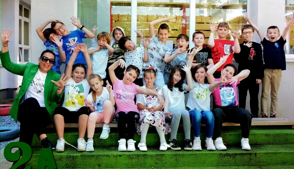 2. A sa svojom učiteljicom