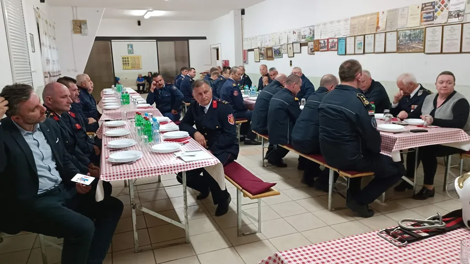 Fotografija uz članak „SKUPŠTINA VATROGASNE ZAJEDNICE PODRUČJA PAKRAC-LIPIK T. Stokić: Iza nas je izazovna godina začinjena Covidom“