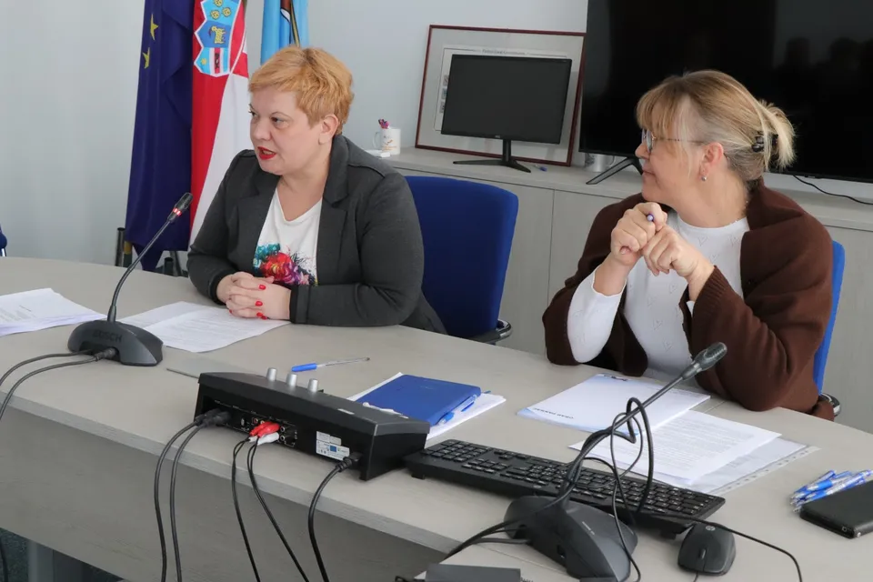 Fotografija uz članak „GRAD PAKRAC Potpisani ugovori za udruge iz područja kulture“