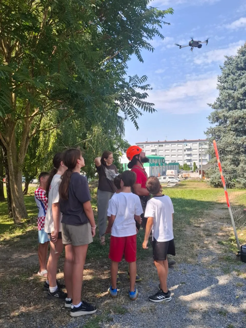 Fotografija uz članak „"COOLTURNO LJETO" Mali arheolozi istraživali tajne Starog grada Pakraca“