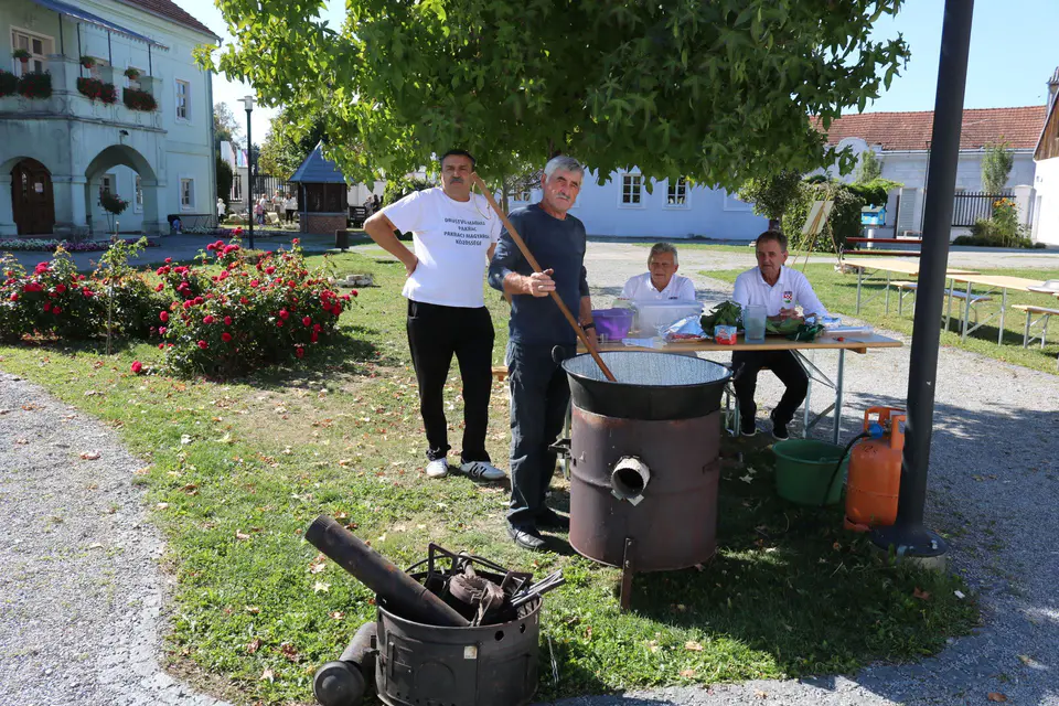 mađarai paprikaš