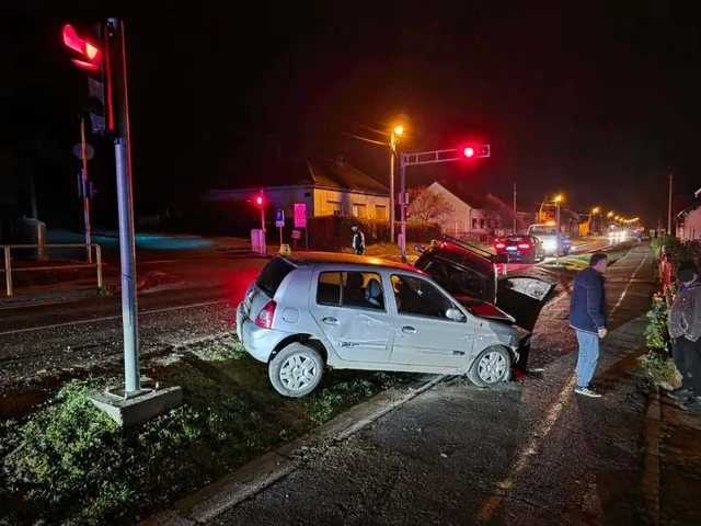 Fotografija uz članak „Prometna nesreća na raskrižju Lipičke ulice i Tabor“