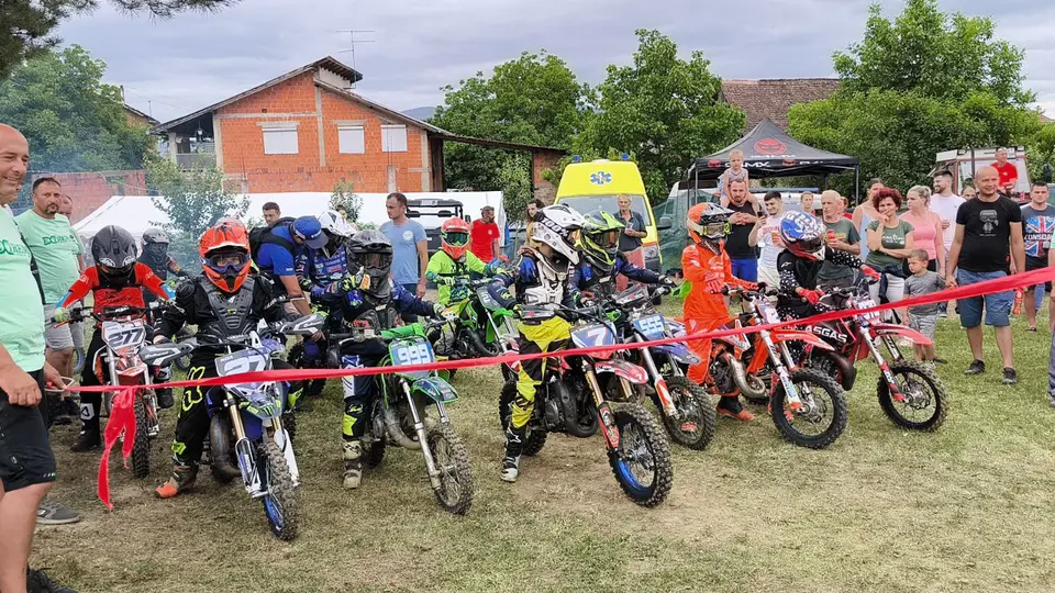 Fotografija uz članak „MOTOCROSS Stefan Lenče pobjednik u Oriovcu, Bruno Baranček treći“