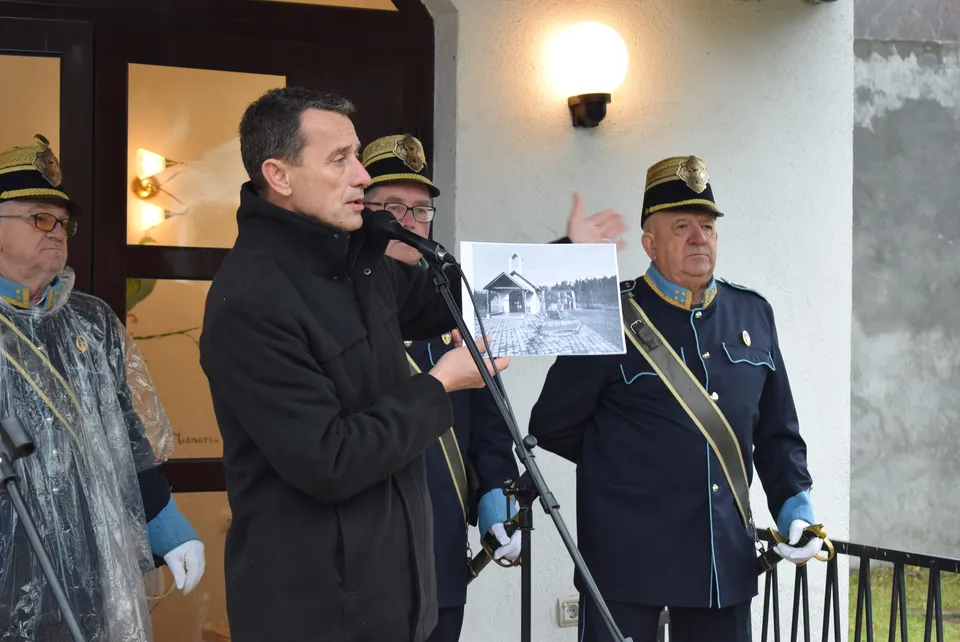 Fotografija uz članak „KOMEMORACIJA NA BUČJU: "Obitelji, ne gubite nadu! Obustava potrage za nestalima nije opcija““