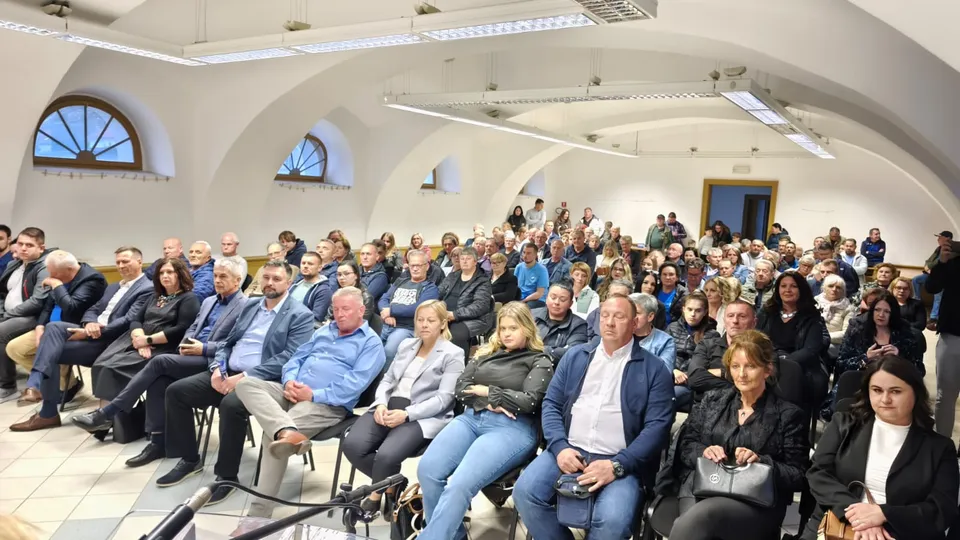 Fotografija uz članak „(PROMO) PREDIZBORNI SKUP HDZ-a Nova snaga, novi korak naprijed“