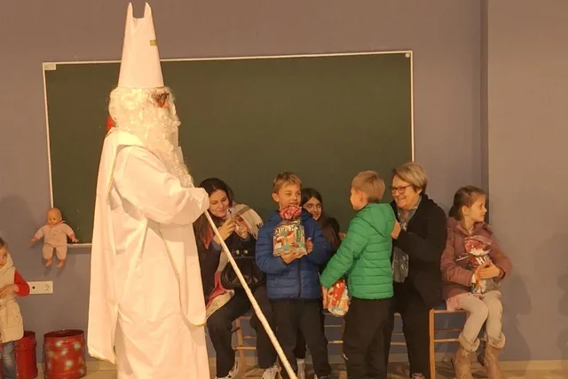 niko naslovna