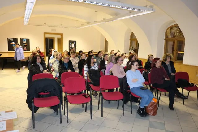 Fotografija uz članak „HGSS Prezentacija preventivnih i sigurnosnih mjera u slučaju potresa“