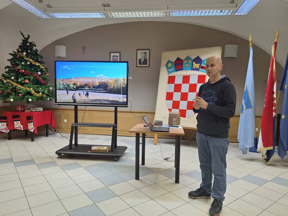 Fotografija uz članak „PD PSUNJ Dječju planinarsku školu završilo 33 ponosnih „magistara““