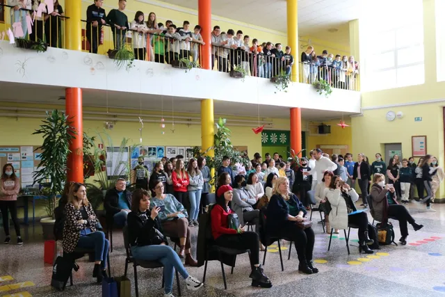 Fotografija uz članak „U SKLOPU MEĐUNARODNOG ERASMUS PROJEKTA Pakračka osnovna škola domaćin učiteljima iz pet država“