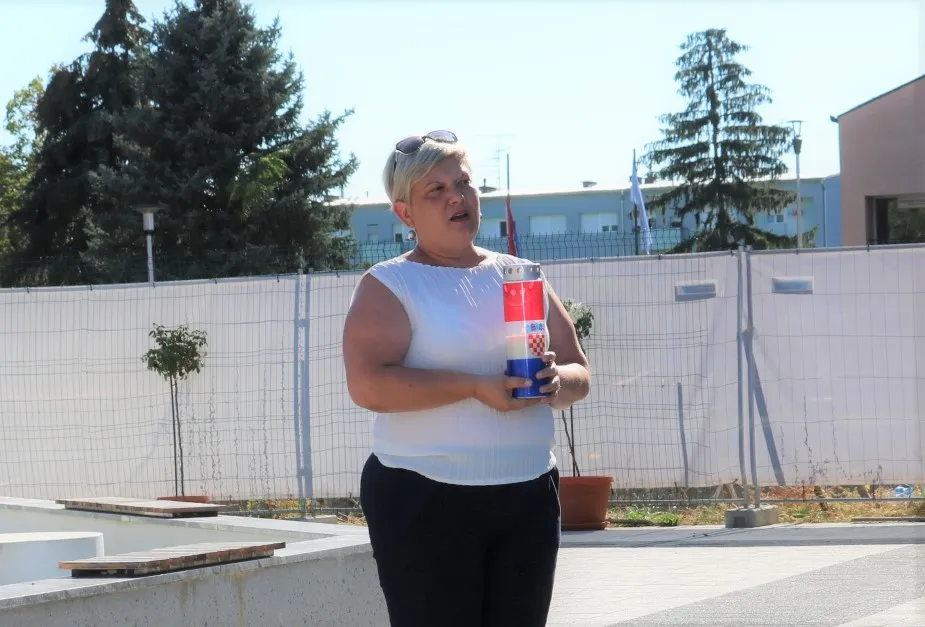 AnamarijaB