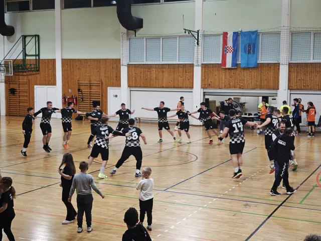 pakrac petrijevci 2 37 19