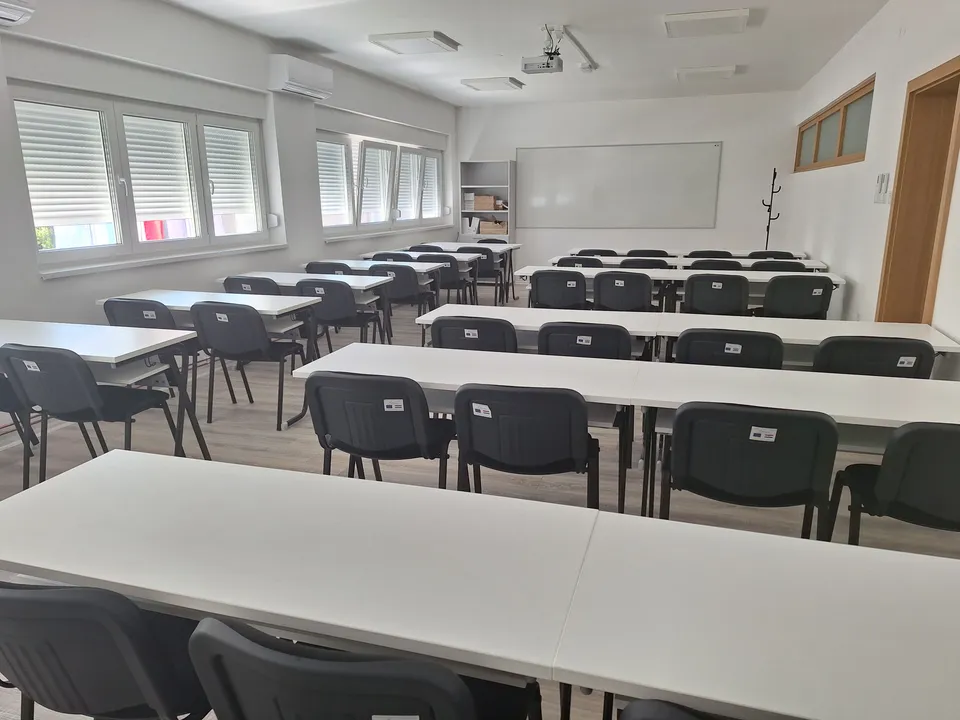 Fotografija uz članak „NOVO POGLAVLJE VATROGASNOG DOMA U PAKRACU Od dotrajalosti do moderne funkcionalnosti“