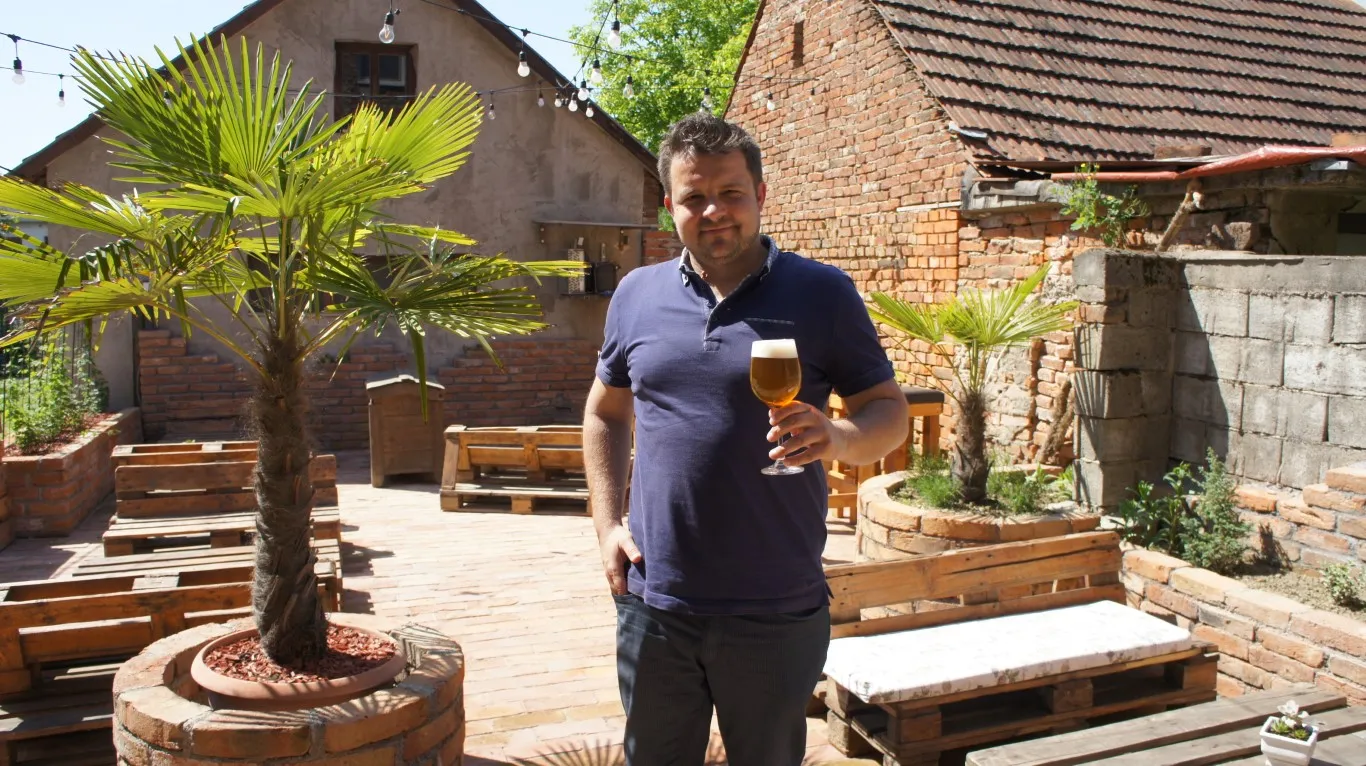 barčan terasa 2
