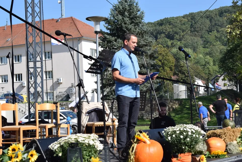 štor