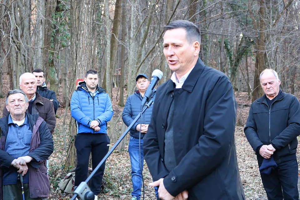 Fotografija uz članak „31. OBLJETNICA POGIBIJE MARIJANA KULHAVIJA I SUBORACA Jokić: „Ostavili smo srce na bojištu“; M. Ivančić: „Ne dozvolite da nam ogade Hrvatsku!““