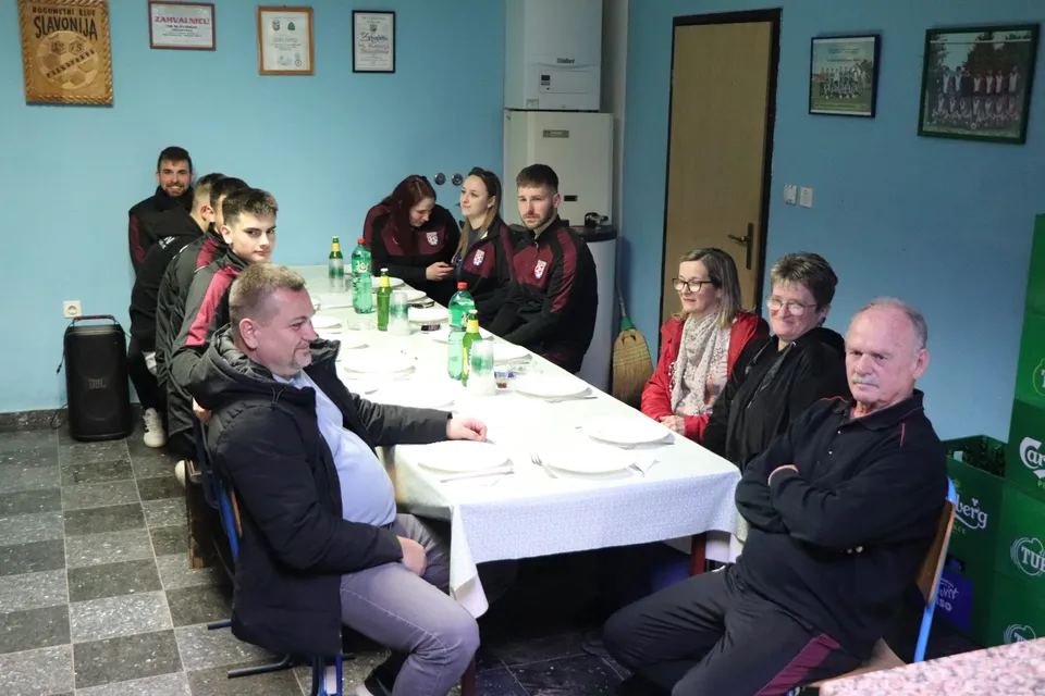 Fotografija uz članak „SKUPŠTINA NK SLAVONIJA PREKOPAKRA S pomlađenom ekipom u budućnost“