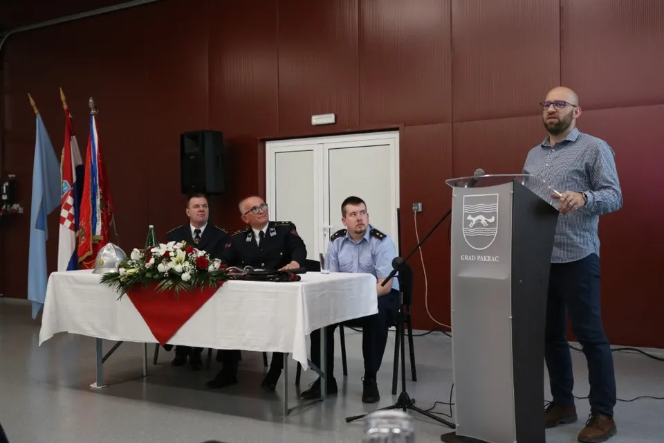 Fotografija uz članak „SKUPŠTINA DVD-a PAKRAC Broj intervencija jasno govori o važnosti vatrogastva“