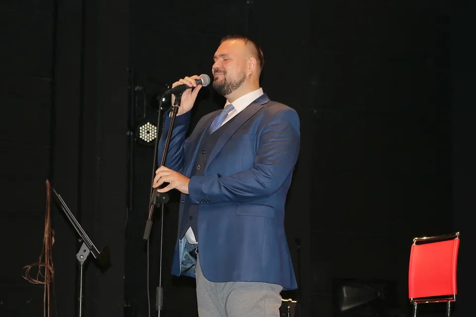 Fotografija uz članak „KONCERT MATEJA PLAVČEKA: Solistički prvijenac pred svojom publikom u svome gradu“