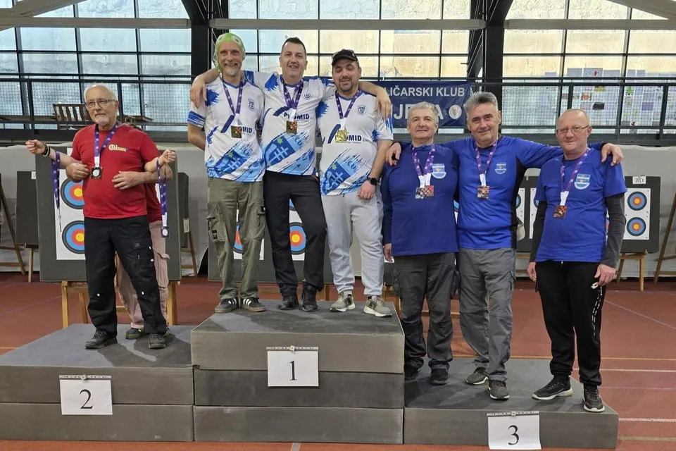 Fotografija uz članak „STRELIČARSKI KLUB KUNA Iz Rijeke se vratili s 5 medalja“
