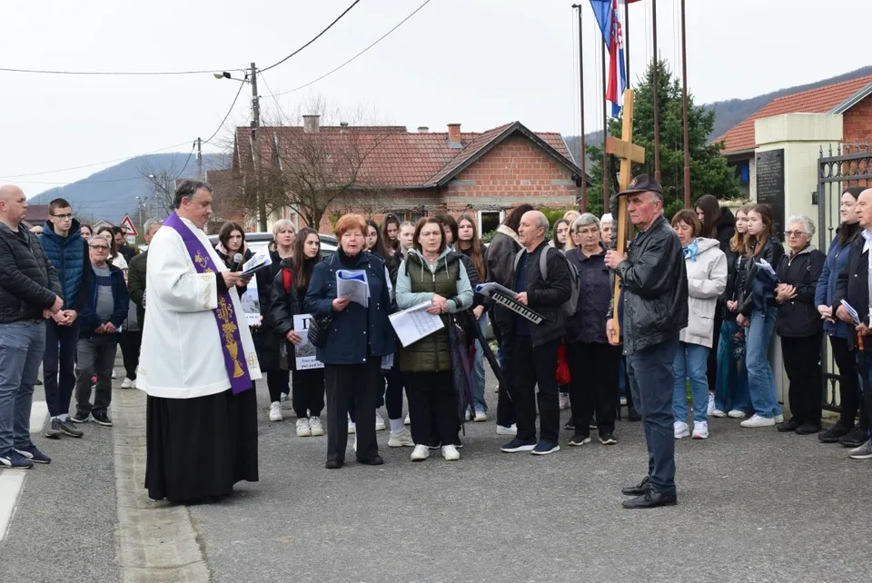 Fotografija uz članak „12. KRIŽNI PUT GRADA PAKRACA U spomen na žrtve Domovinskog rata“