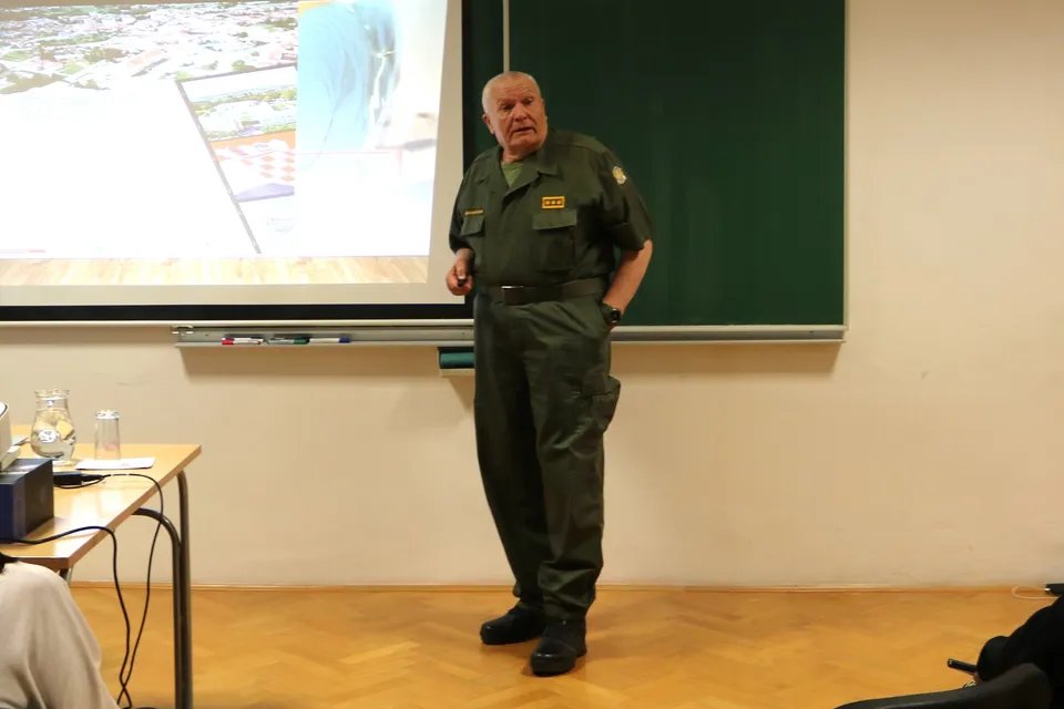 ambasadori husar
