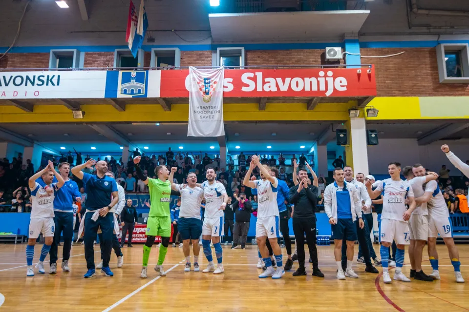 Fotografija uz članak „FUTSAL Trener Hrvoje Ajman iz Pakraca s Osijekom u finalu prvenstva Hrvatske“