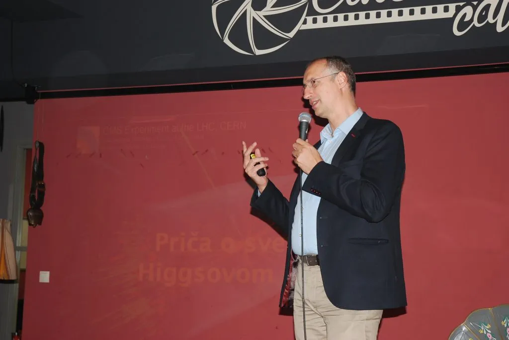 Fotografija uz članak „PREDAVANJE DR. SC. IVICE PULJAKA: O tajnama svemira za pakračke učenike“
