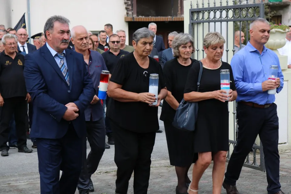 Fotografija uz članak „KOMEMORACIJA U KUSONJAMA Klanjamo se žrtvama i ne zaboravljamo zločine“