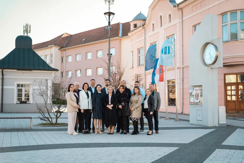 Fotografija uz članak „HDZ PREDSTAVIO SVOJU LISTU: Simbiozom iskustva i mladosti u nastavak razvoja Pakraca“