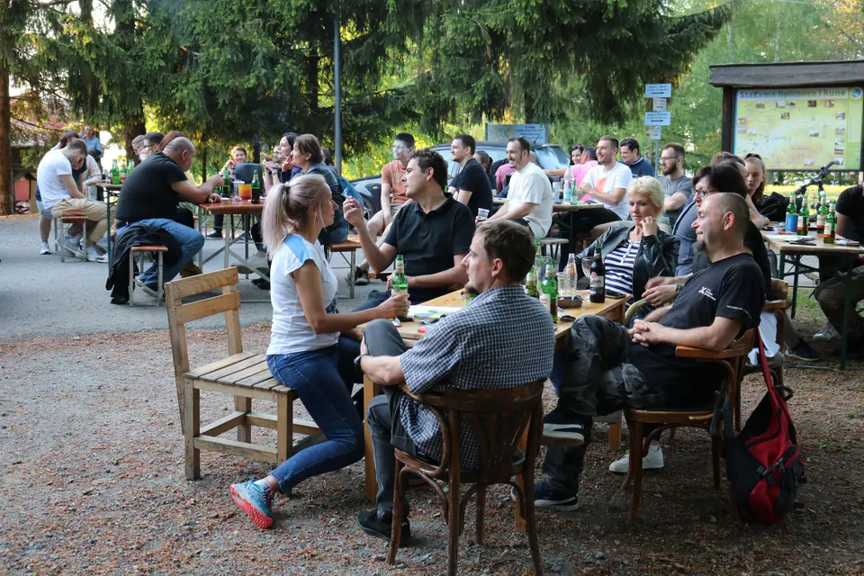 Fotografija uz članak „PUB KVIZ NA OMANOVCU "Proljeće na brdu" otvoreno odličnim "Sutonom znanja"“