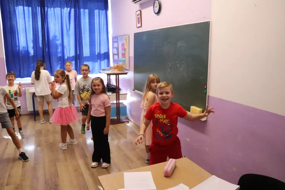 Fotografija uz članak „PRVI DAN ŠKOLE Za 83 prvašića otkucali vrtićki dani“