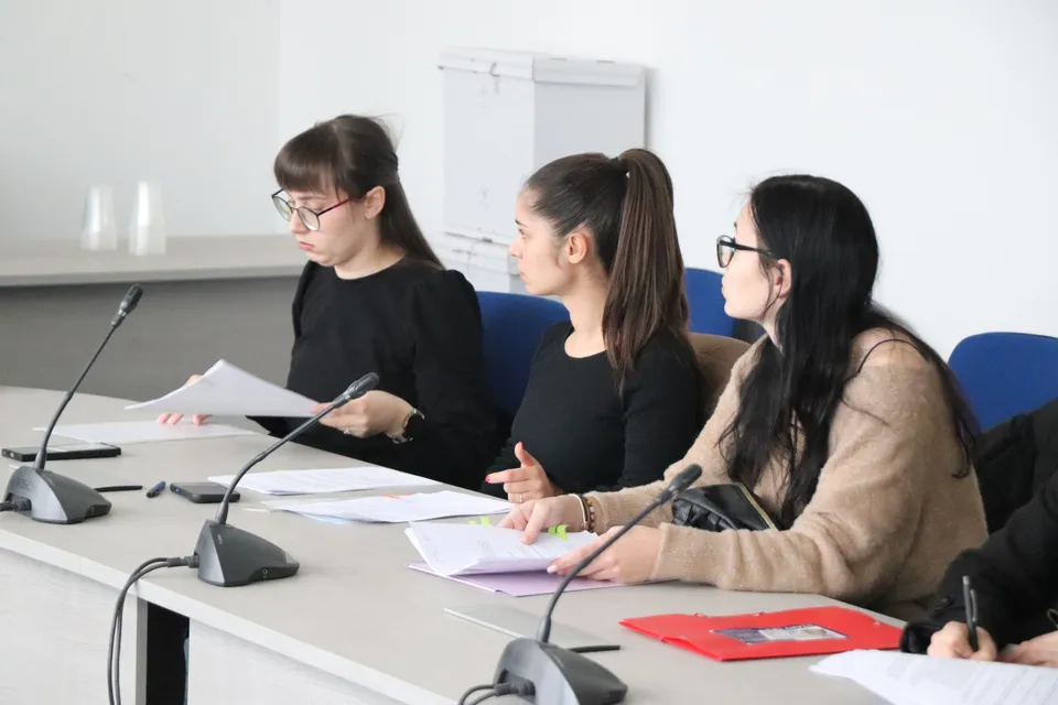 Fotografija uz članak „GRAD PAKRAC Financijska pomoć za 17 mladih obitelji“