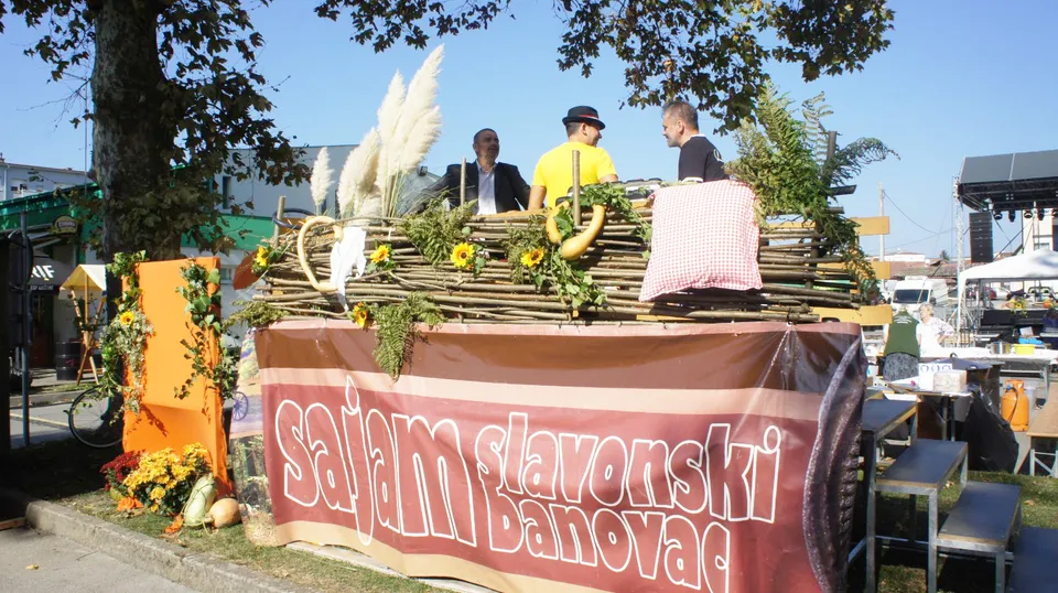 tema broja 6 banovac