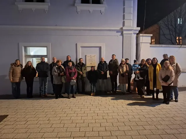 Fotografija uz članak „U Pakracu postavljena spomen-ploča prvom hrvatskom kralju Tomislavu“