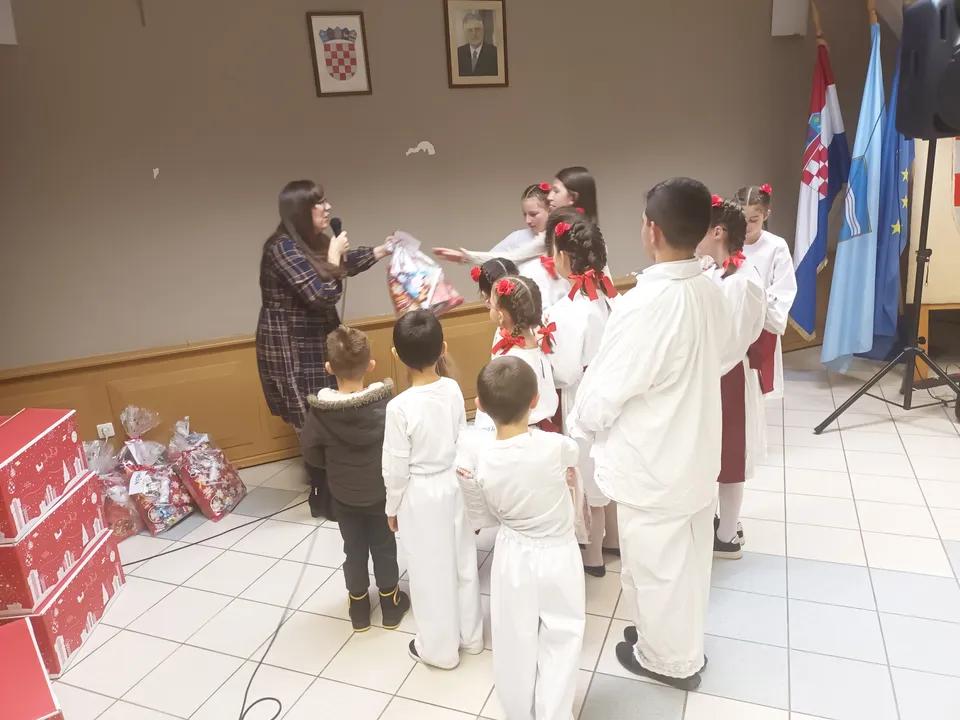 srbi pokloni br