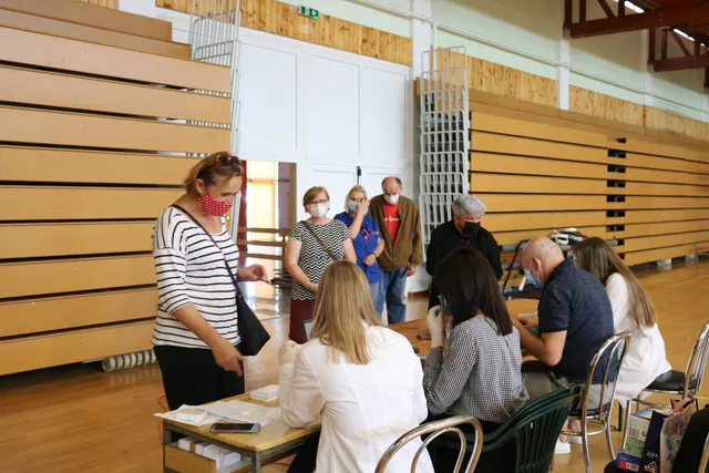 upis 16