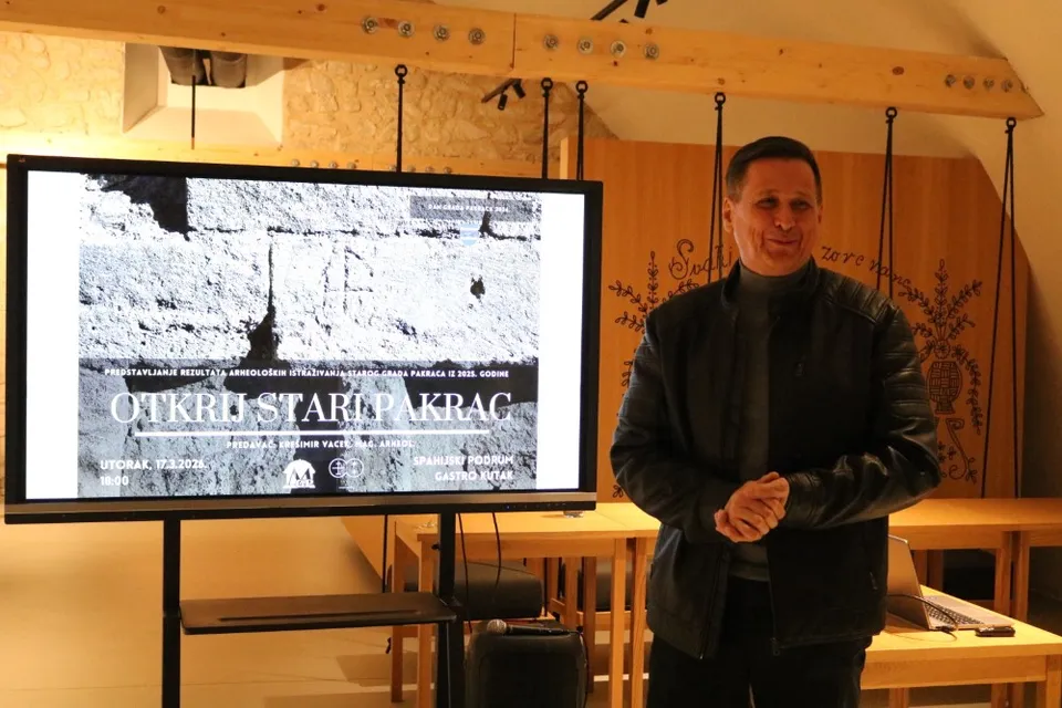 Fotografija uz članak „OTKRIJ STARI PAKRAC Vječno na udaru radi granice“