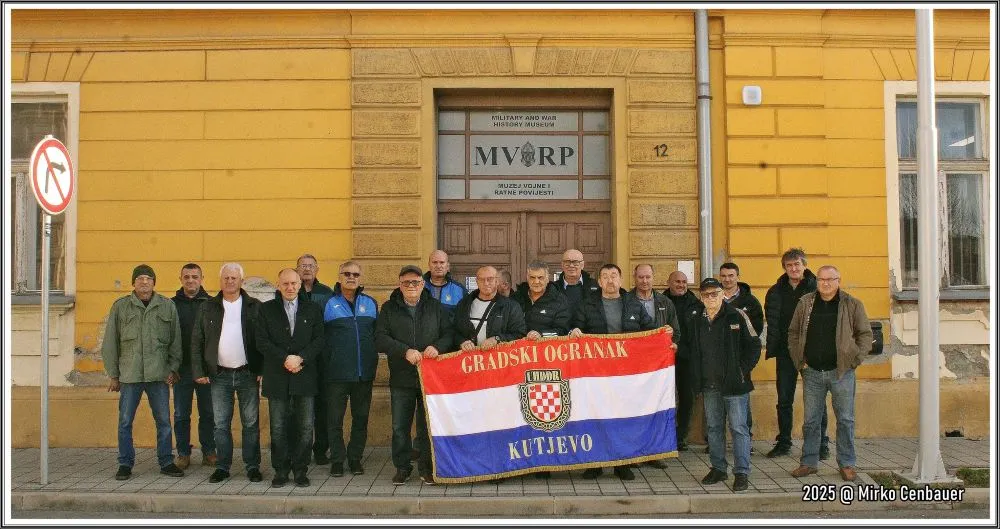Fotografija uz članak „Kutjevački branitelji posjetili Muzej vojne i ratne povijesti u Pakracu“