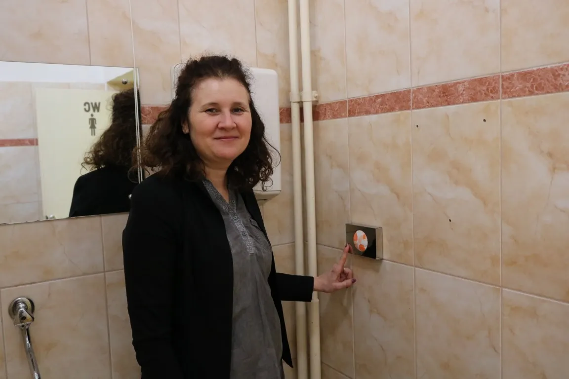 Fotografija uz članak „PAKRAČKA ŠKOLA PRIDRUŽILA SE INICIJATIVI Besplatni higijenski ulošci za sve djevojčice“
