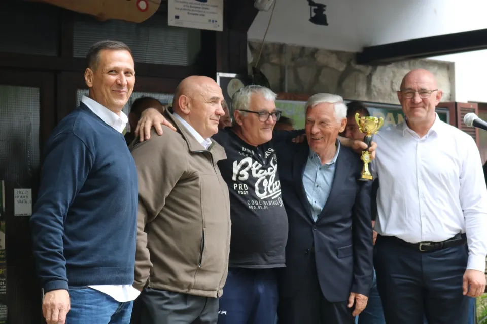 Fotografija uz članak „SUSRETI PRIJATELJA NA OMANOVCU „Budimo zajedno kao onda kada je bilo najteže““