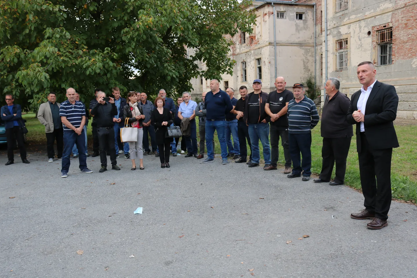 Vacek i branitelji