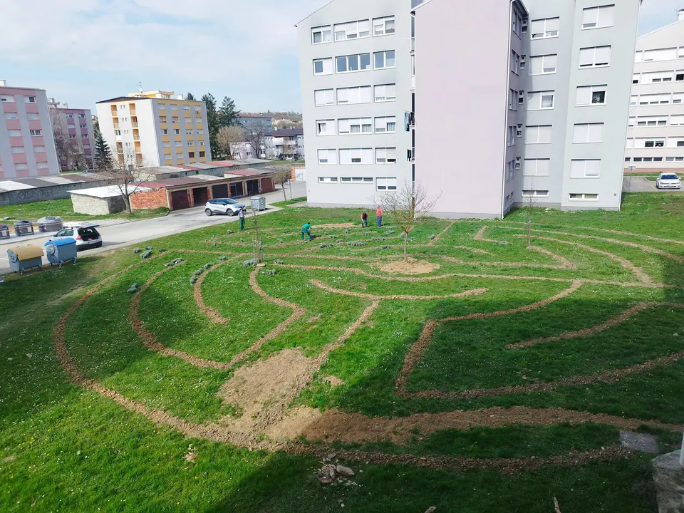 Fotografija uz članak „„Mirisni labirint“ u Pakracu - poziv na edukativni projekt za najmlađe“