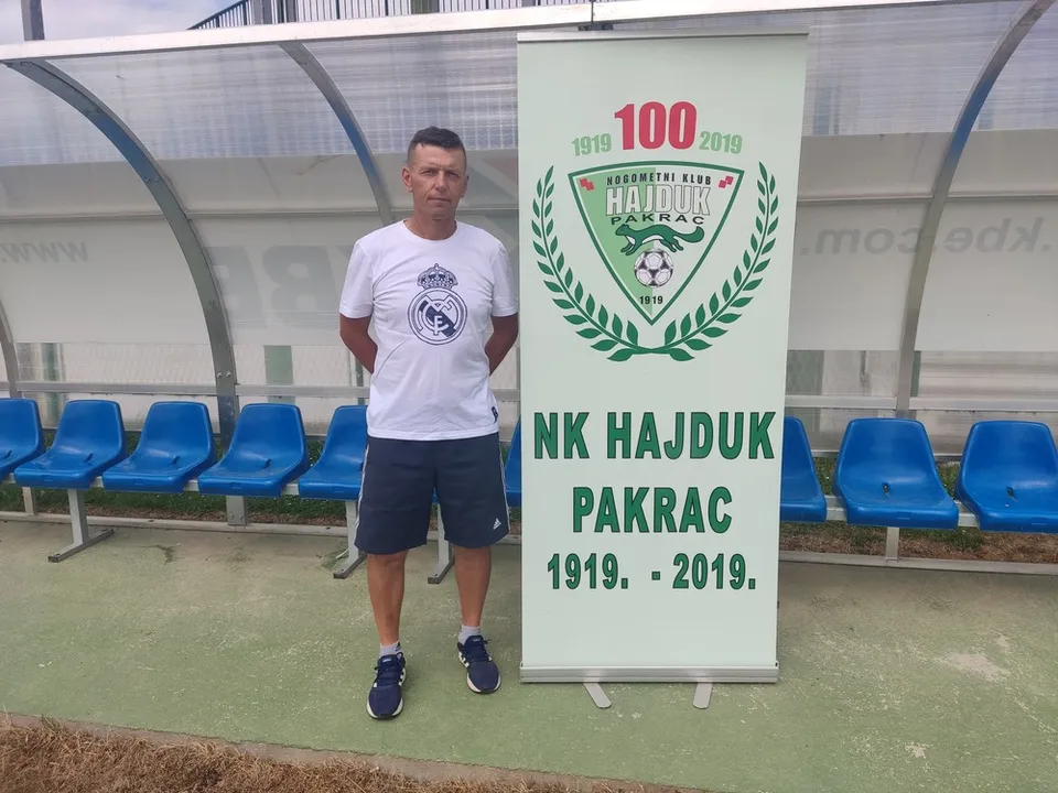 dudo naslovna