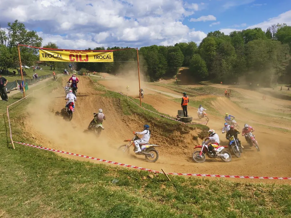 Fotografija uz članak „MOTOCROSS UTRKA "BLJESAK" Kelavi pobjeda, Lenčeu postolje!“