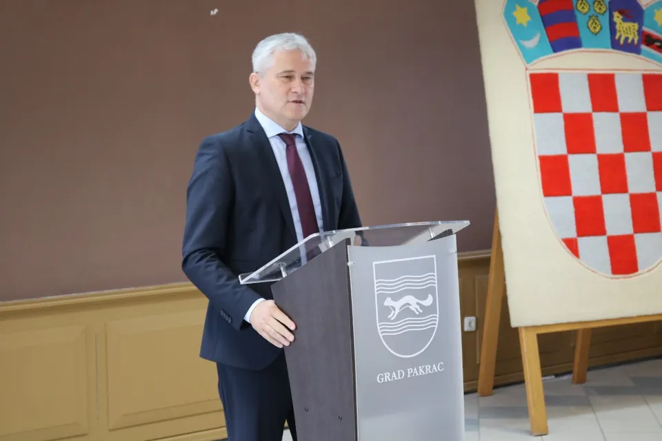 Fotografija uz članak „TISKOVNA KONFERENCIJA NA TEMU AGLOMERACIJE Projekt aglomeracije Lipik-Pakrac u završnoj fazi“